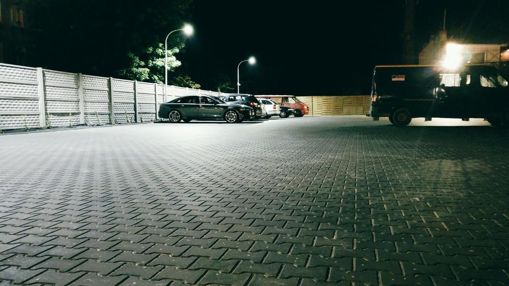 Noclegi M4 Жирардув Экстерьер фото